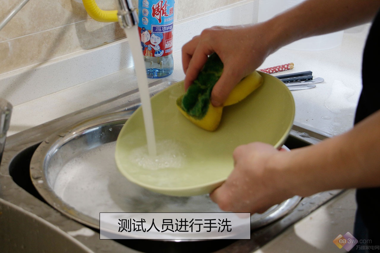 701评测 去油竟然如此轻松！开元ky棋牌老板强力洗洗碗机W(图17)